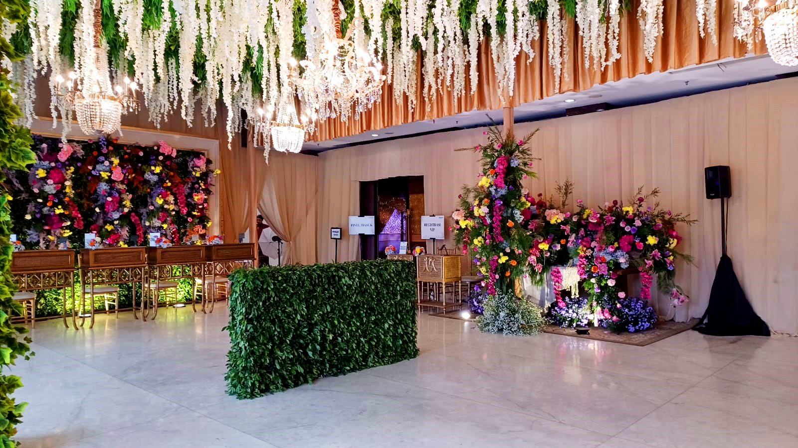 Grand Ballroom graduation gallery preview